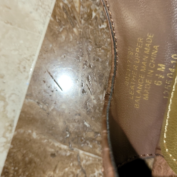 Lauren Ralph Laren "Faeryn 2" matte snake leather upper slingbacks.  Size 6.5 - Picture 7 of 10